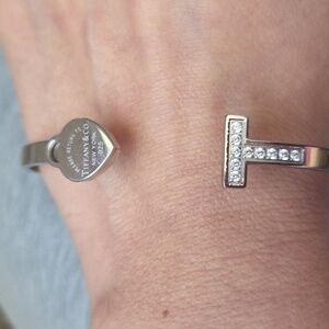Stunning High Fashion Designer T&C Silver T Bangle with Sparkling Accents